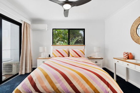 Capri By The Sea - Accommodation Cairns 2