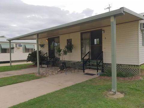 Carmila Caravan Park & Cabins - Accommodation Cairns 2