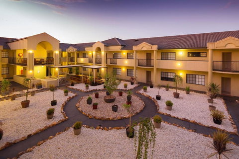 Canberra Parklands Central Apartment Hotel Official - Accommodation Cairns 4