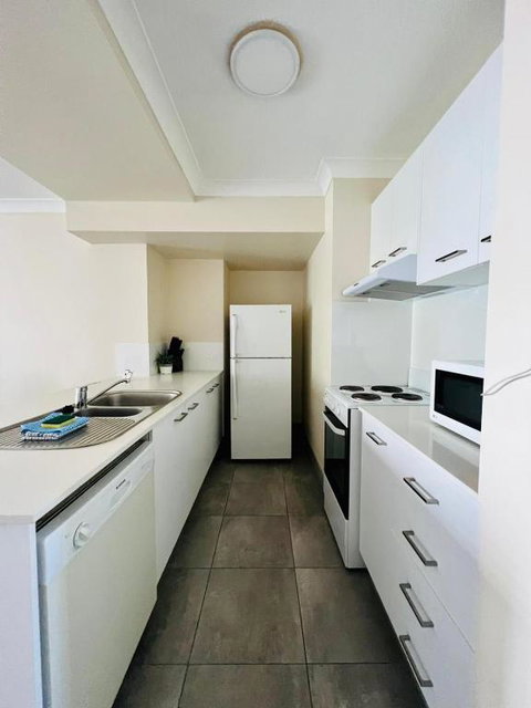 CHA Private Apts Aruba Beach - Accommodation Cairns 2