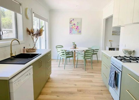 COD & C0 Tocumwal - Accommodation Cairns 0