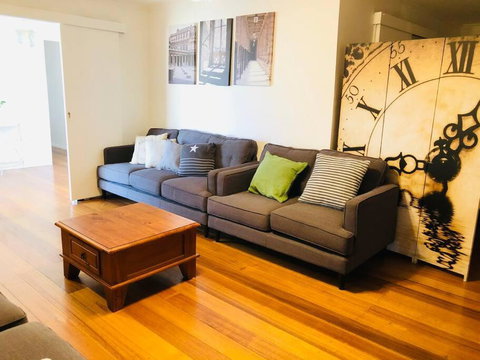 D124 Big Stay At Biggs - Accommodation Cairns 0