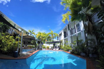 Crystal Garden Resort & Restaurant with Accommodation Cairns