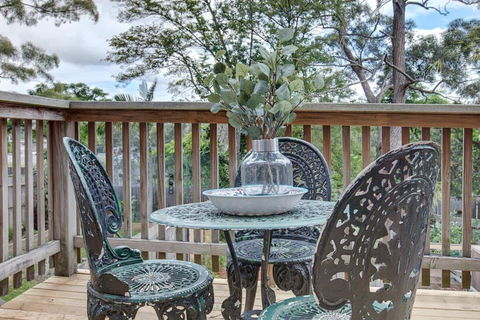 Cute Heritage Home With Balcony Close To The City - Accommodation Cairns 2