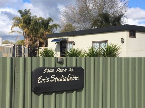 Cute Private Studio Flat With AIRCON! - Accommodation Cairns 1