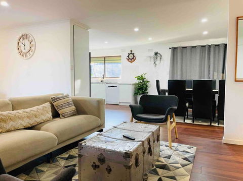 D140 Keilor Down Vacation - Accommodation Cairns 0