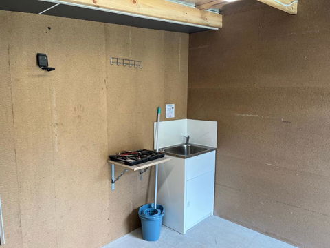 Derby Digs Cabin - Accommodation Cairns 4