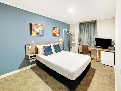 28 Hotel - Accommodation Cairns 3