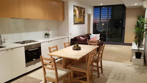 2BEDS Melbourne Central - Crown Casino - Colin - S Cross - Accommodation Cairns 0