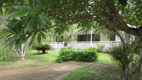 3 Mirabel Avenue Arcadia - Accommodation Cairns 0