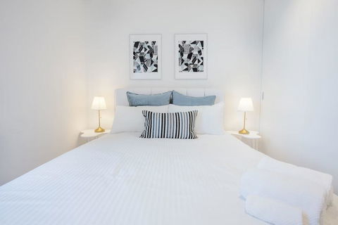 33, Cotton Cloud, LVL48@2BR2BTH Apt, Mel Cen, Freetram - Accommodation Cairns 1