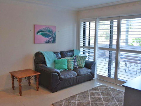 4 'Florentine' 11 Columbia Close - Spectacular Views And Air Conditioning - Accommodation Cairns 2