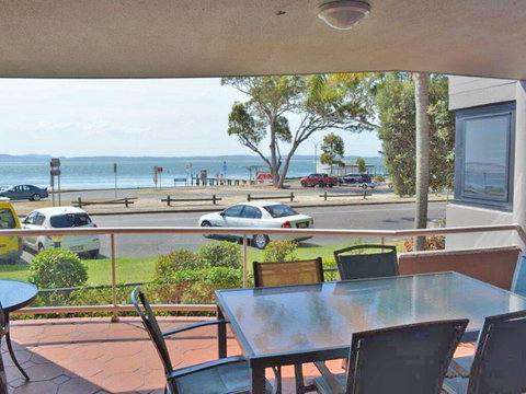 4 'Florentine' 11 Columbia Close - Spectacular Views And Air Conditioning - Accommodation Cairns 0