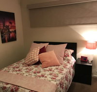 5 Star Room with own Bathroom - Singles Couples Families or Executives - Accommodation Cairns