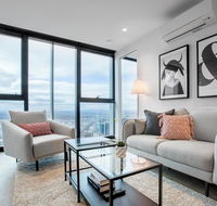 51 ModernGallery3Bd2Bth lv73 Free tram Mel CBD - Accommodation Cairns