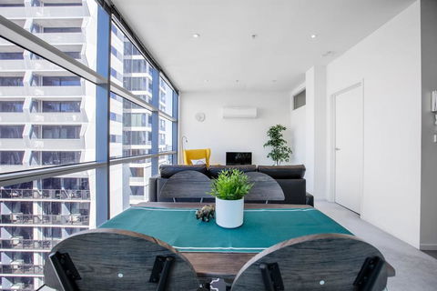 62, Green Wood, Lv21@1bd1bth, Close To Mel CBD,  - Accommodation Cairns 2