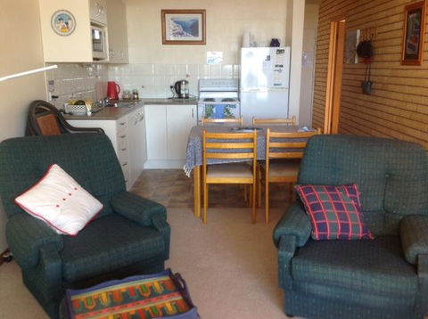 7 Flynn's Beach Apartment - Accommodation Cairns 3