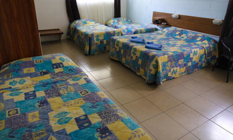 A & A Motel - Accommodation Cairns 1
