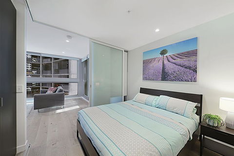A Bright & Modern CBD Apt Next To Southern Cross - Accommodation Cairns 1