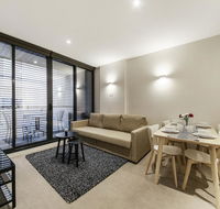 A Central  Cozy 2BR Apt Near Federation Square - Accommodation Cairns