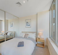 A Comfy  Central 2BR Apt Near Flinders Station - Accommodation Cairns