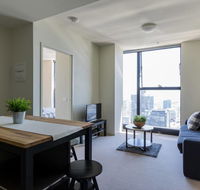 A Cozy CBD Suite with Spectacular City Views - Accommodation Cairns