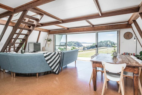 A Frame - Accommodation Cairns 3