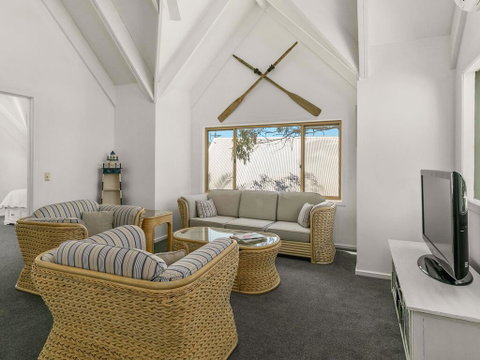 A La Plage - Accommodation Cairns 2