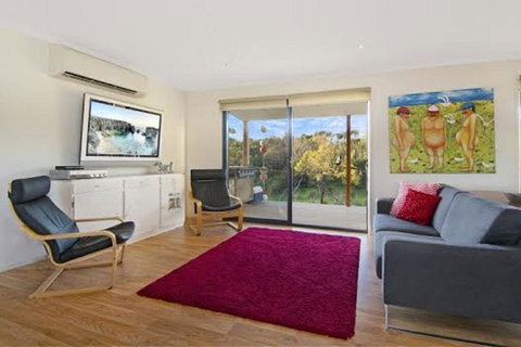 A One One Two At Island Beach - Accommodation Cairns 0