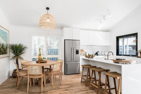 A PERFECT STAY - 3 Salty Sisters - Accommodation Cairns 0