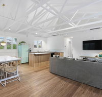 A PERFECT STAY - Sunset Beach - Summer Breeze - Accommodation Cairns