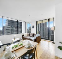A Stylish 2BR CBD Apt with Beautiful City Views - Accommodation Cairns