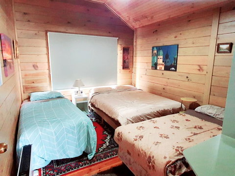 Abelia Cottages SPA LAKESIDE COTTAGE NO 1 - Accommodation Cairns 1