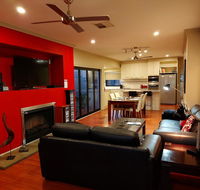About Time Retreats- Studio Seven - Accommodation Cairns