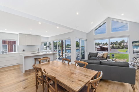 Absolute - Accommodation Cairns 0