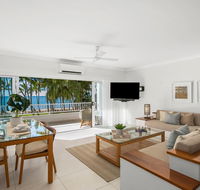 Absolute Beachfront Apt. In Alamanda Beachfront Resort 14 - Accommodation Cairns