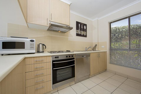 Accommodate Canberra - Kingston Court - Accommodation Cairns 3