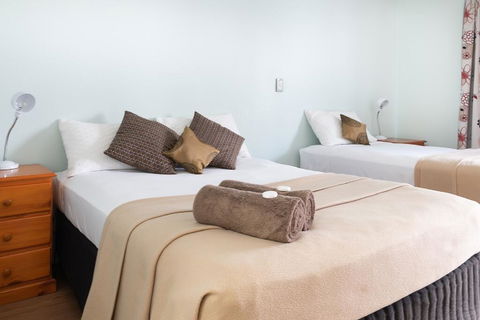Accommodation On Denham - Accommodation Cairns 3