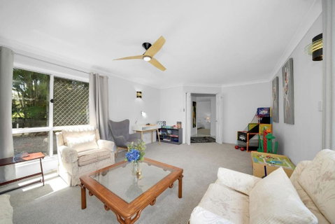 Family Escape Serene Oasis With Pool And AC - Accommodation Cairns 4