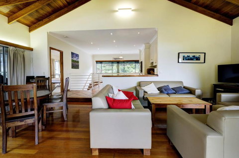 Far Shore - Accommodation Cairns 3