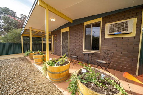 Flinders Ranges Bed And Breakfast - Accommodation Cairns 0