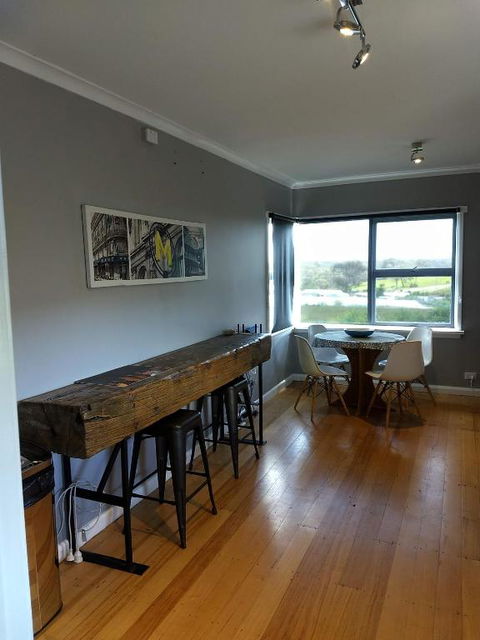 Gladstone Gem - Gateway To The Bays North East Tasmania - Accommodation Cairns 0