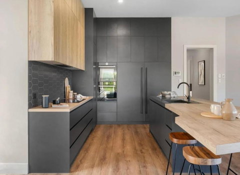 Glenelg North 4 BR Retreat - Accommodation Cairns 4