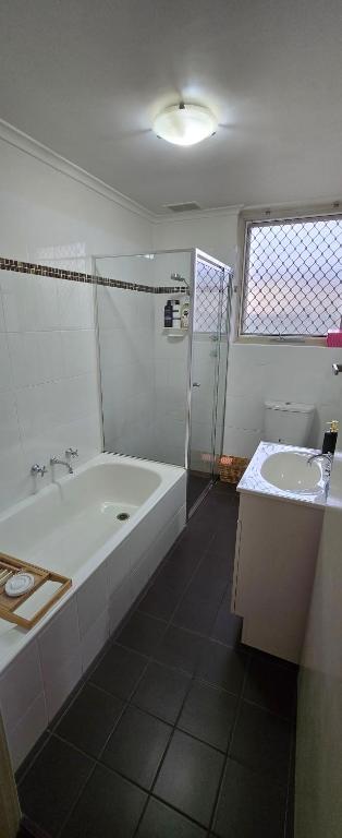 Glenelgs Hidden Gem - Accommodation Cairns 4