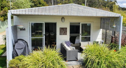 Goat Island Bungalow - Accommodation Cairns 1