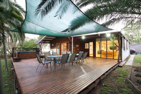 Goolwa River Retreat - Accommodation Cairns 0