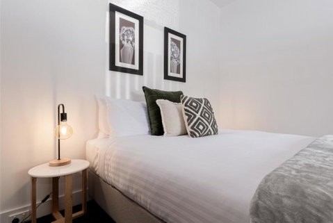 Gorgeous On Gleadow: The Twin - Accommodation Cairns 1