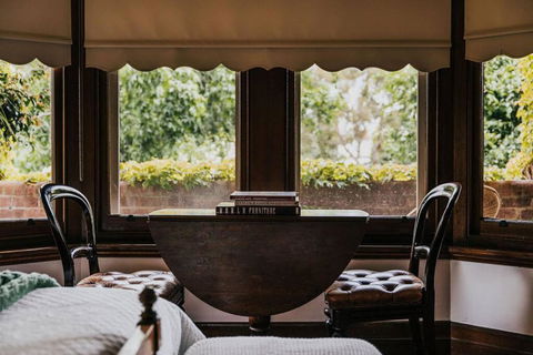 Green Gables King Suite - Accommodation Cairns 0