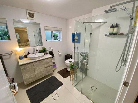 H2O Holiday Apartment Unit 14 - Accommodation Cairns 1