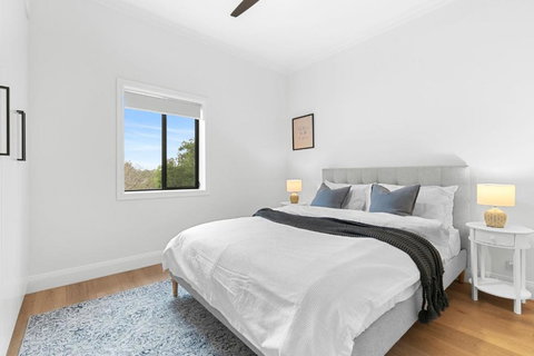 Hamilton Lodge - Accommodation Cairns 2